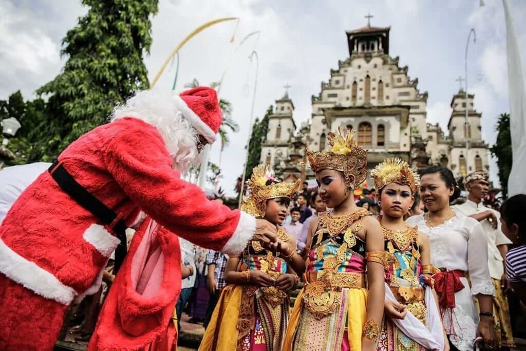 Christmas traditions in Asia - Asia Exchange